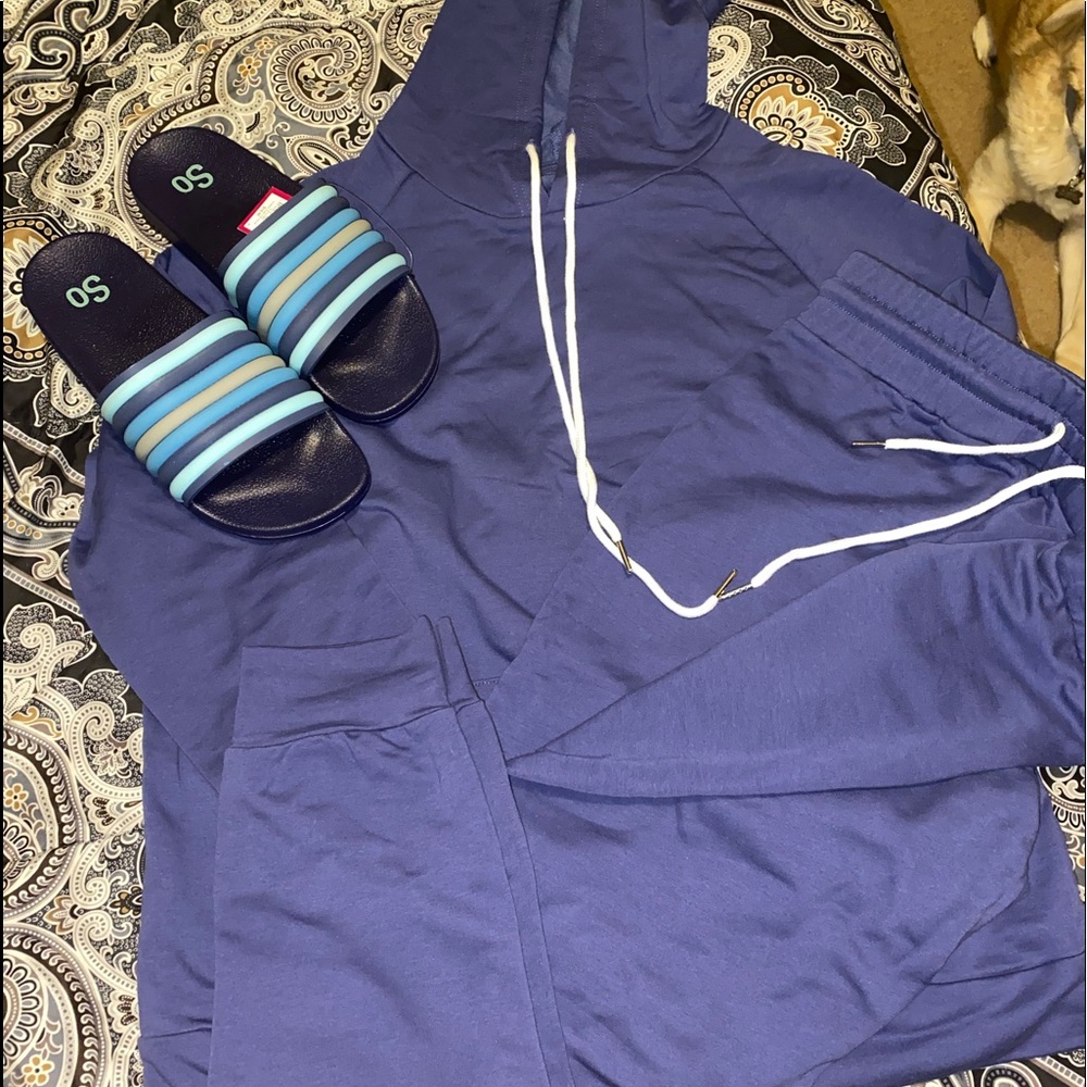 Navy blue jogger set and sandals NEW